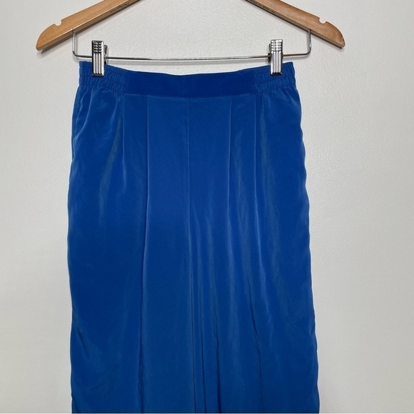 💫 VINTAGE | Cobalt Blue Sheen Parachute High Rise Pleated Tapered Leg Trousers - Picture 3 of 6